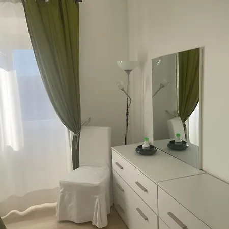 Saint Peter's House アパート