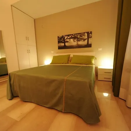 Saint Peter's House * Roma